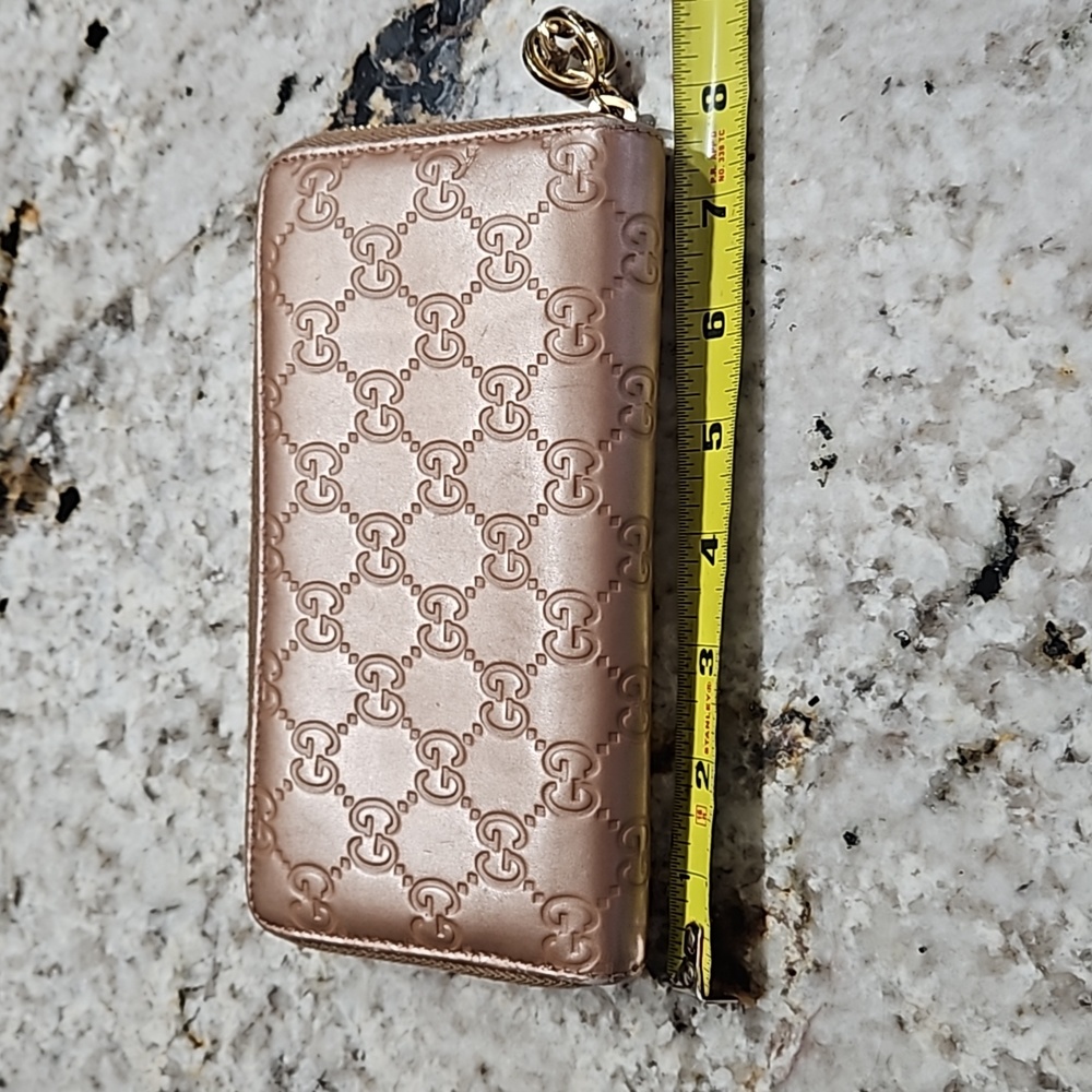 Authentic Gucci wallet - Picture 10 of 16